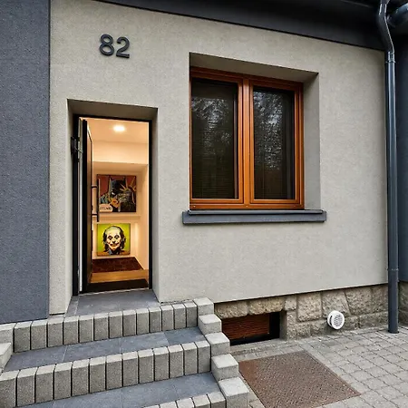 Apartamento 82 *